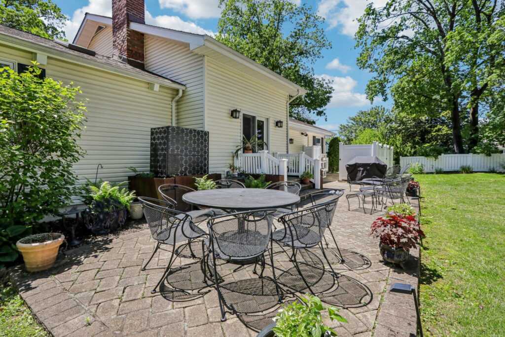 1 Meadowood Path, New Rochelle, NY 10804 - Photo 31 of 46