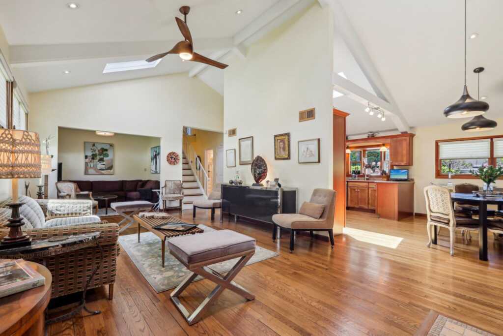 1 Meadowood Path, New Rochelle, NY 10804 - Photo 5 of 46