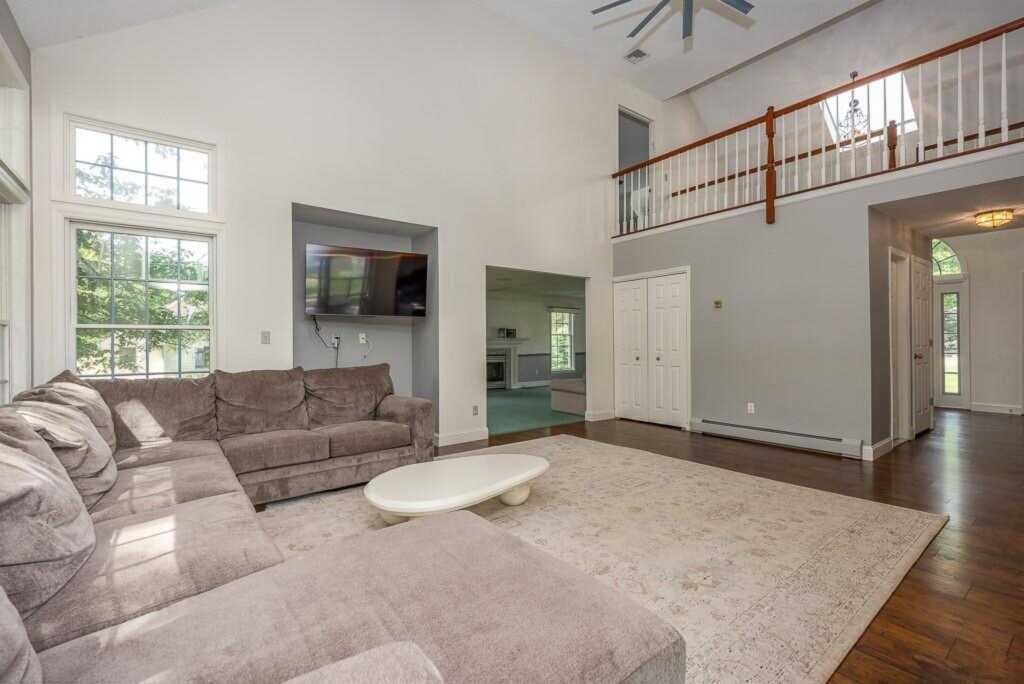 20 Hawk Nest Road, Stony Point, NY 10986 - Photo 3 of 34