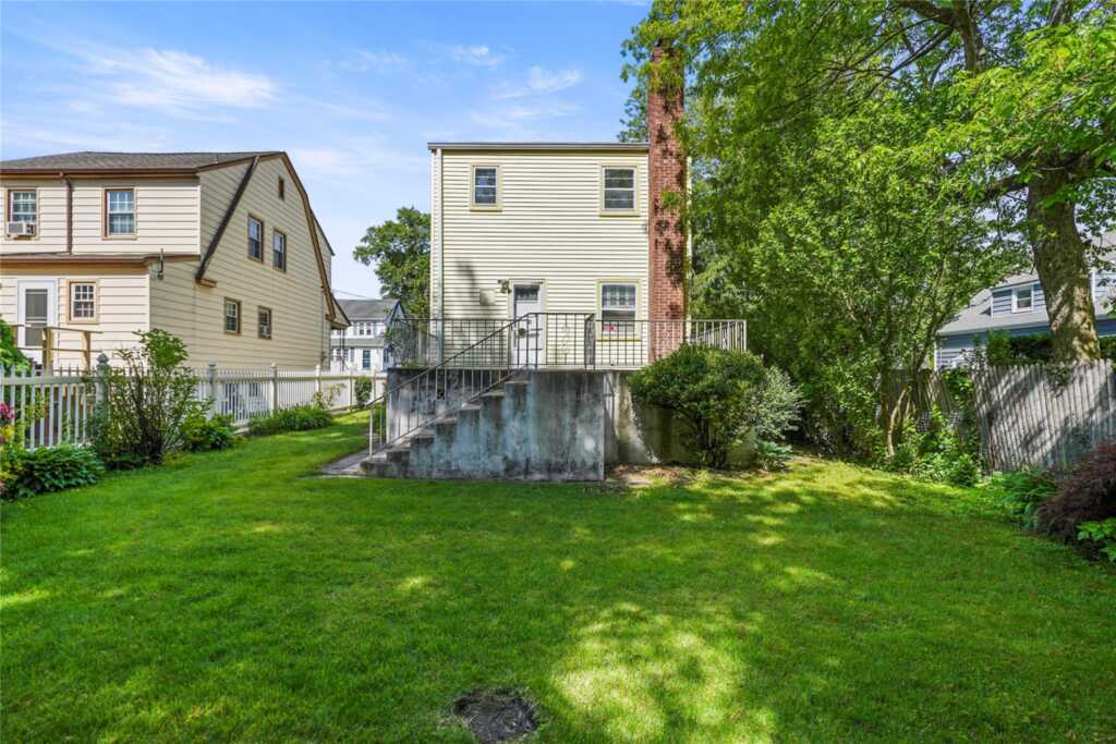 31 Westwood Avenue, New Rochelle, NY 10801 - Photo 21 of 27