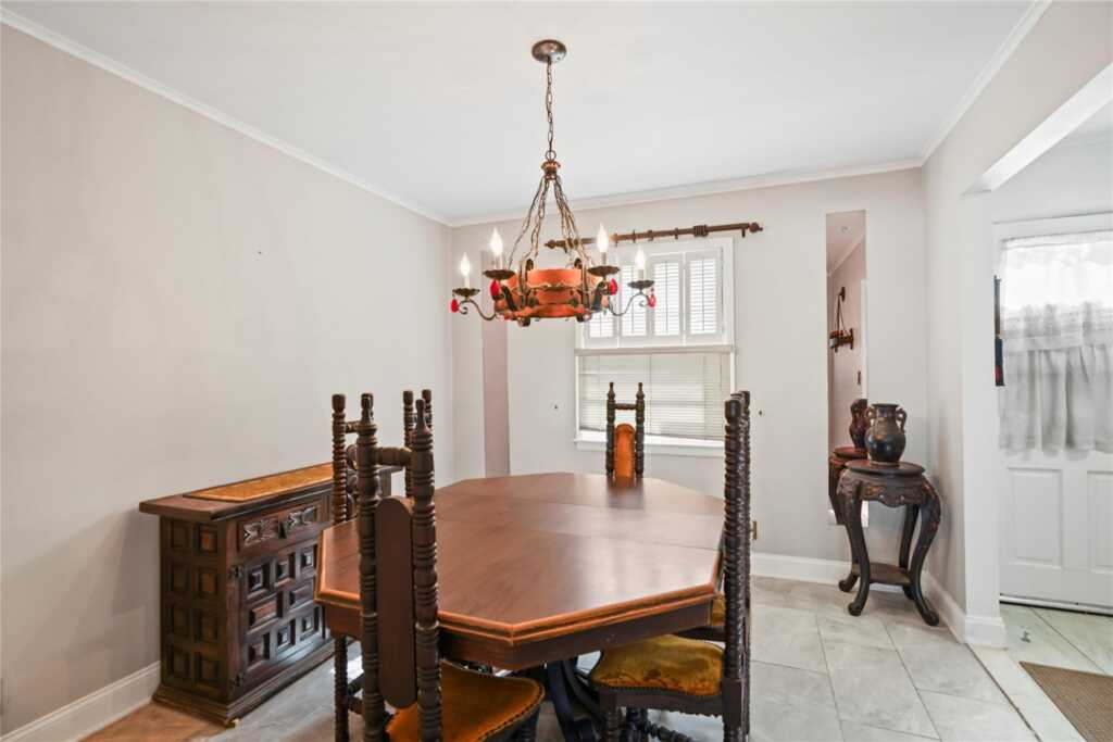 31 Westwood Avenue, New Rochelle, NY 10801 - Photo 4 of 27