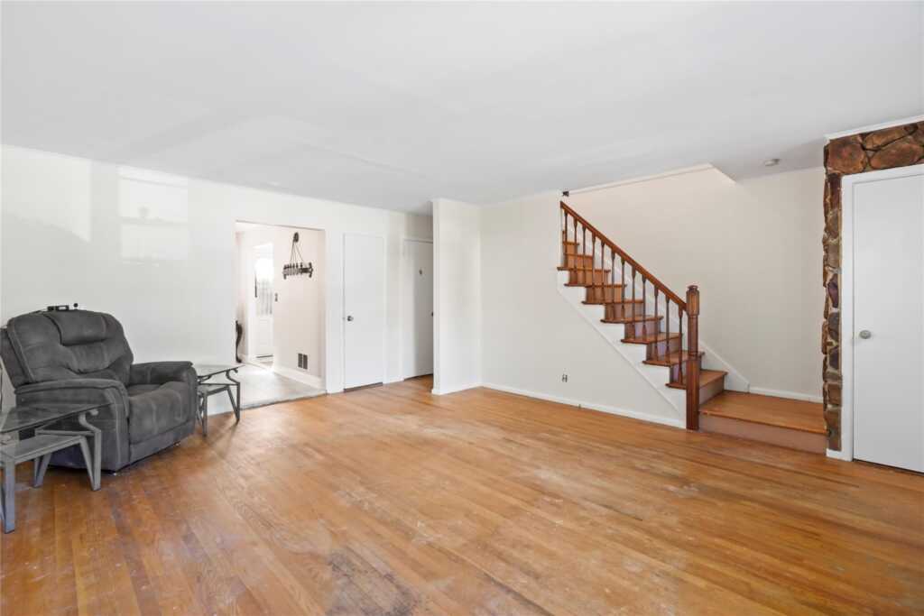 31 Westwood Avenue, New Rochelle, NY 10801 - Photo 6 of 27