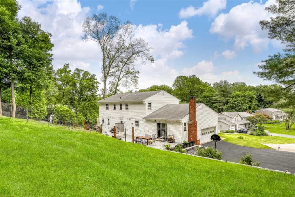 41 Gate Road, Suffern, NY 10901 - Photo 18 of 20