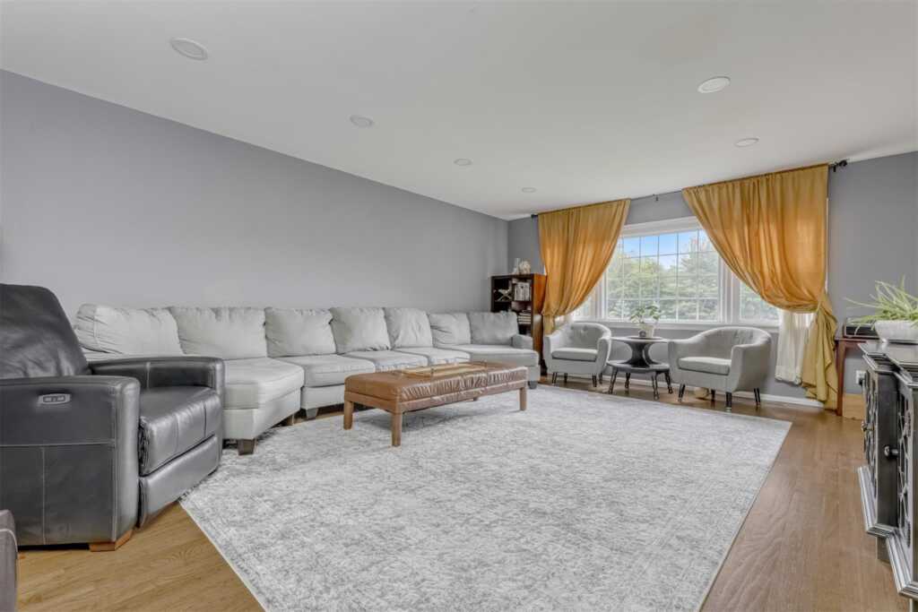 41 Gate Road, Suffern, NY 10901 - Photo 7 of 20