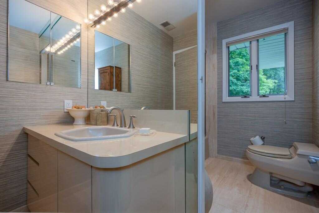 211 N Little Tor Road, New City, NY 10956 - Photo 24 of 36