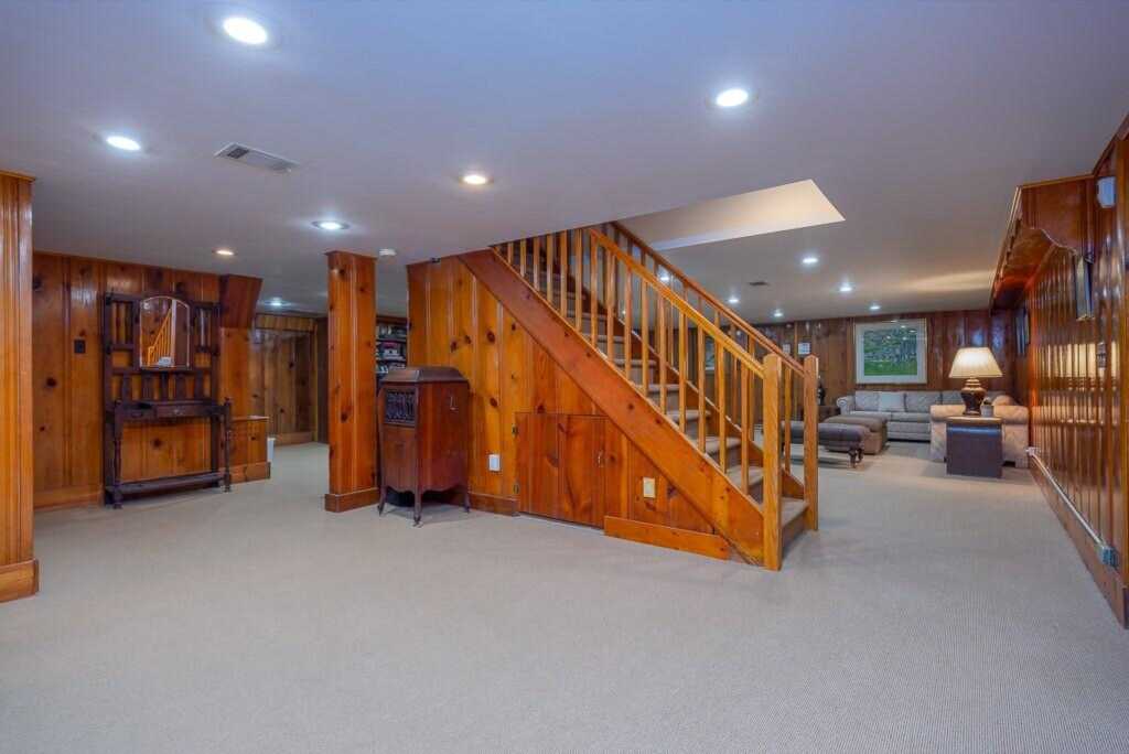 211 N Little Tor Road, New City, NY 10956 - Photo 30 of 36