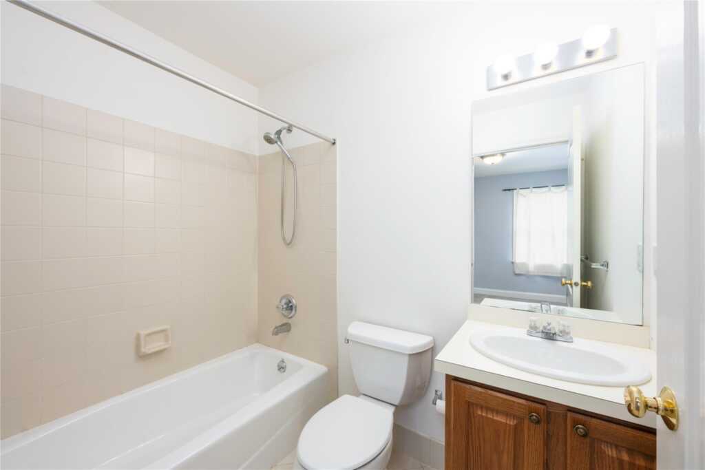 46 Mcguiness Lane, White Plains, NY 10605 - Photo 15 of 32
