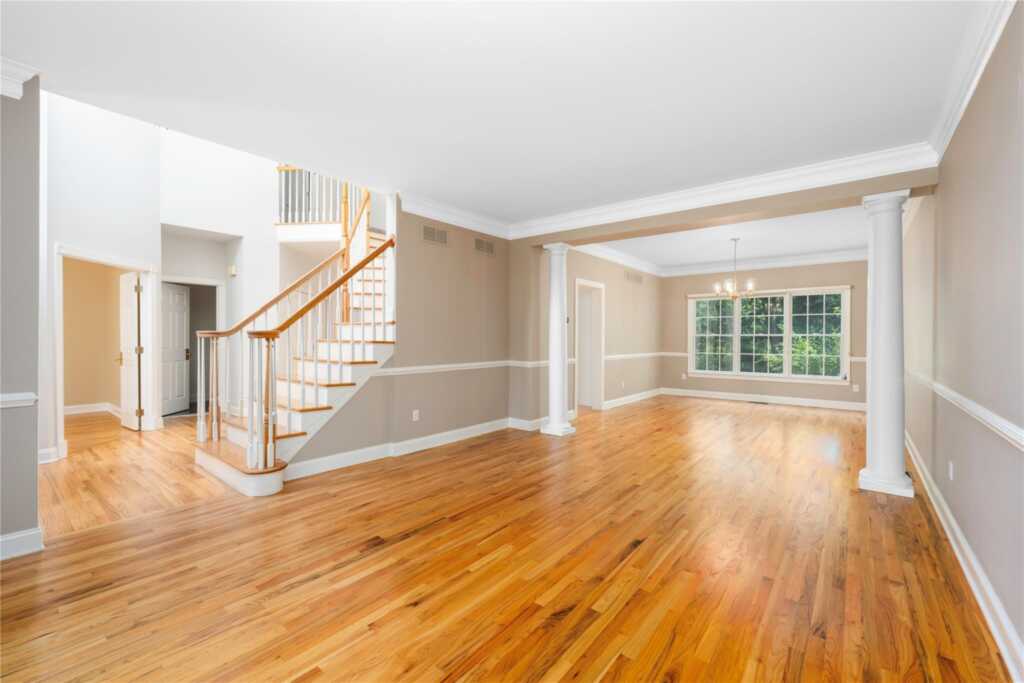 46 Mcguiness Lane, White Plains, NY 10605 - Photo 8 of 32
