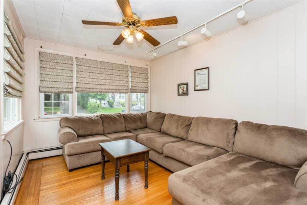 20 Harding Drive, New Rochelle, NY 10801 - Photo 8 of 33