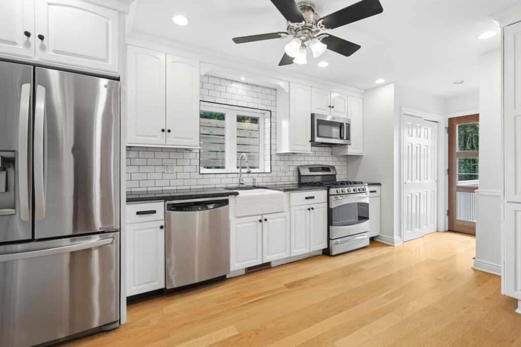 410 Hunter Street, Rye, NY 10543 - Photo 15 of 41