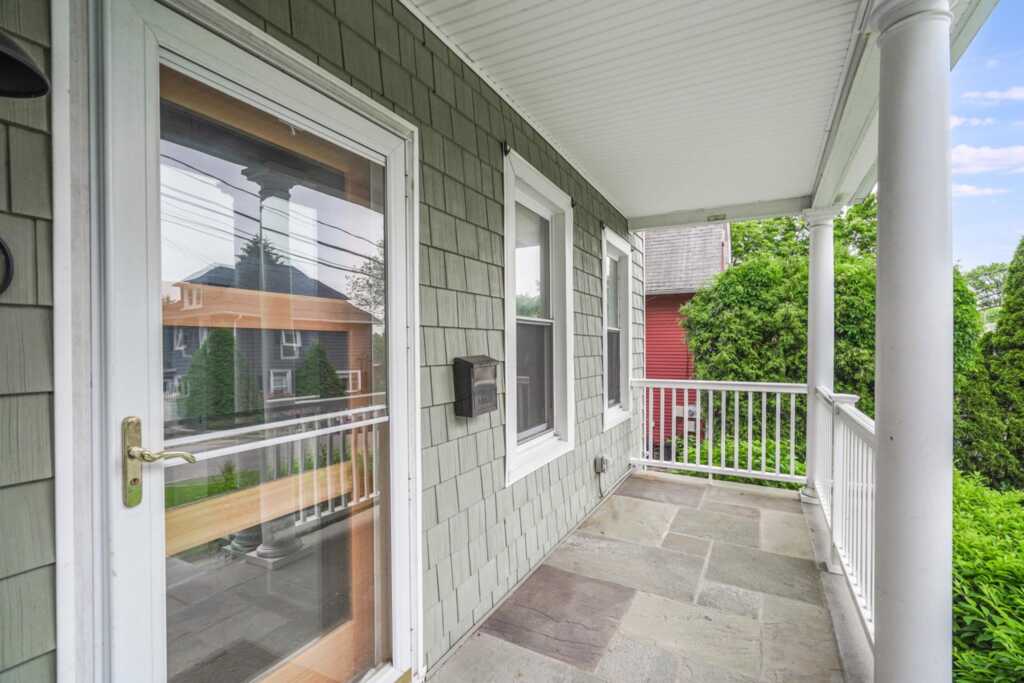 410 Hunter Street, Rye, NY 10543 - Photo 2 of 41