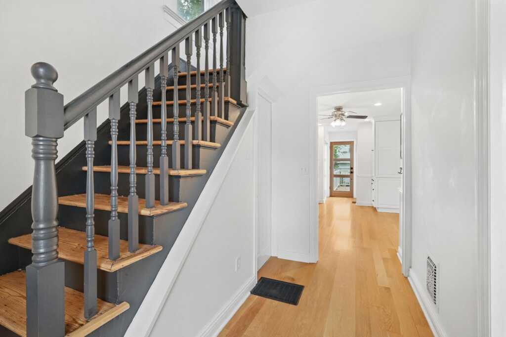 410 Hunter Street, Rye, NY 10543 - Photo 3 of 41