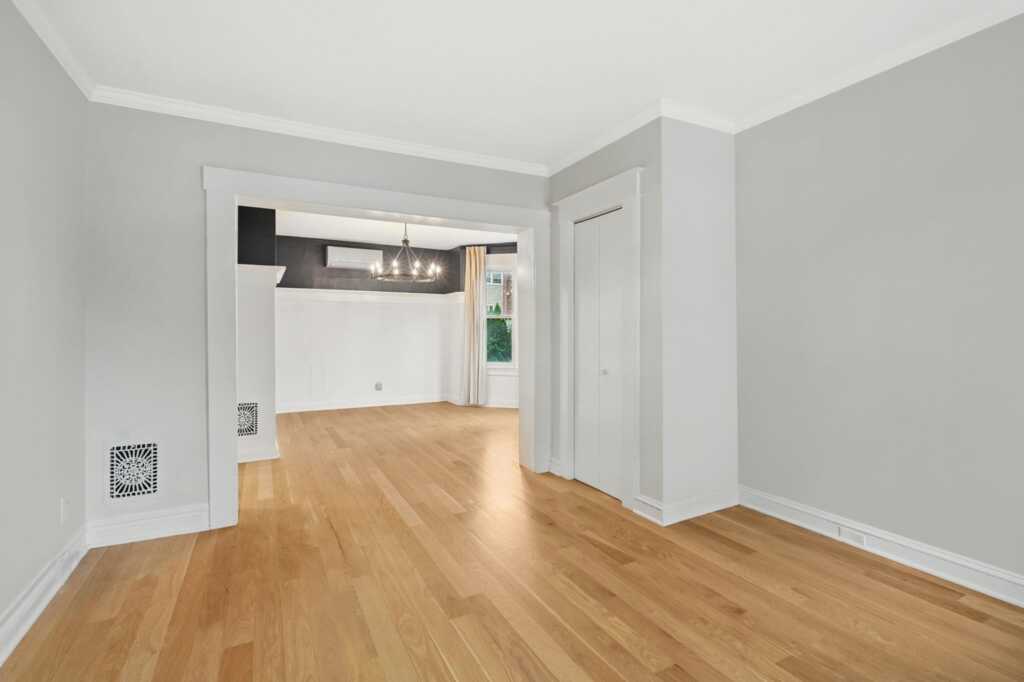 410 Hunter Street, Rye, NY 10543 - Photo 9 of 41