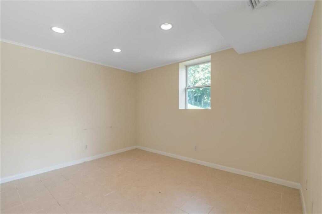 13 Dock Pathway, New Rochelle, NY 10801 - Photo 18 of 29