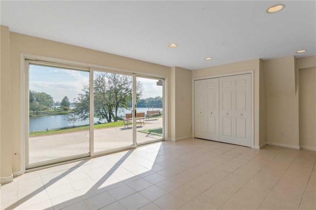 13 Dock Pathway, New Rochelle, NY 10801 - Photo 19 of 29