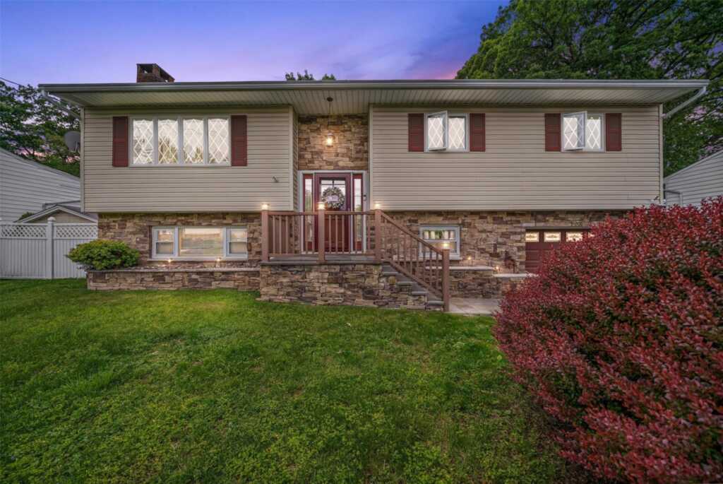 23 Waldron Drive, Stony Point, NY 10980