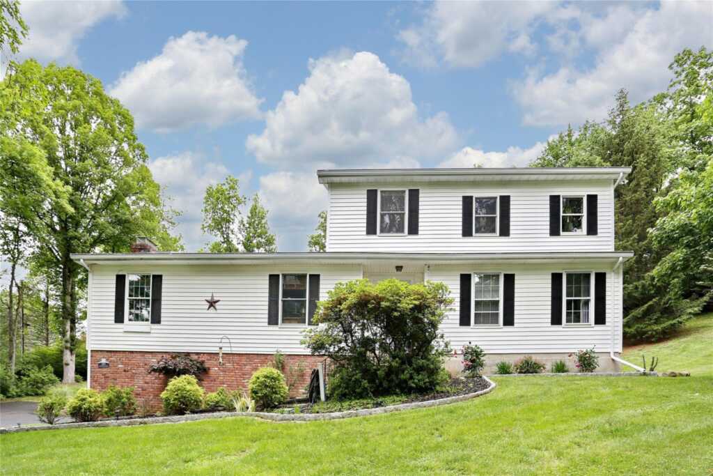 285 Willow Grove Road, Stony Point, NY 10980