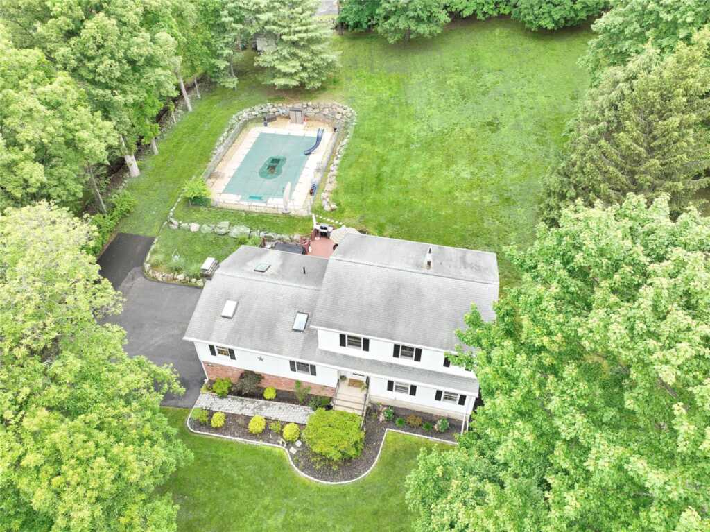 285 Willow Grove Road, Stony Point, NY 10980 - Photo 2 of 31
