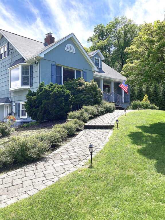 43 Glenwood Road, New City, NY 10956 - Photo 2 of 41