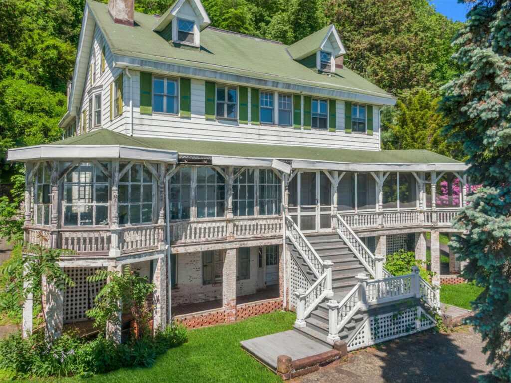 225 River Road, Nyack, NY 10960 - Photo 10 of 50