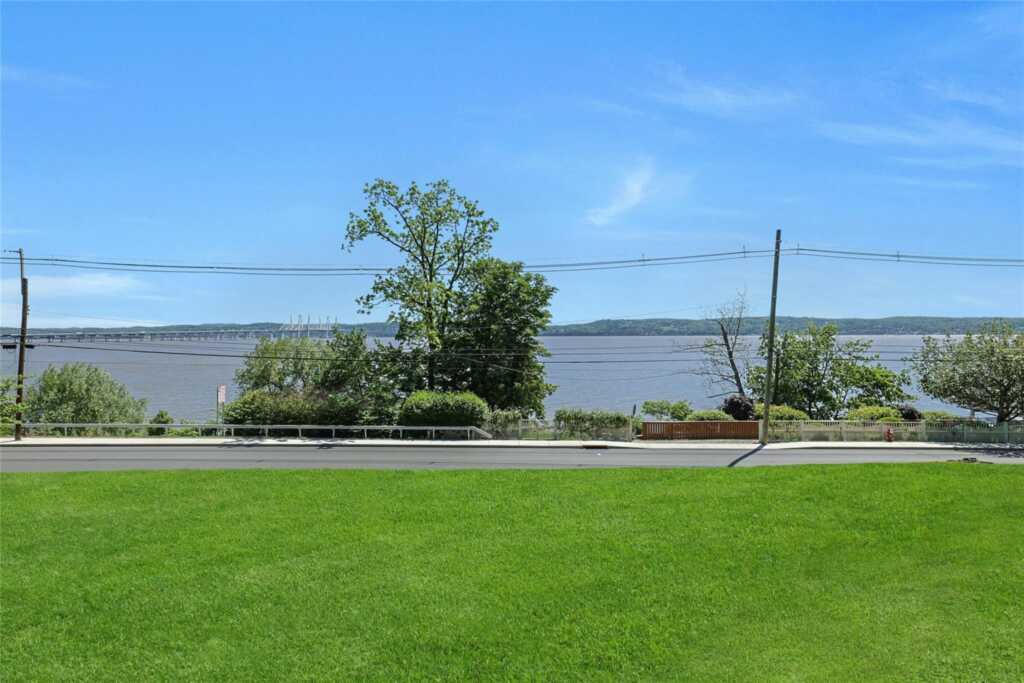 225 River Road, Nyack, NY 10960 - Photo 13 of 50