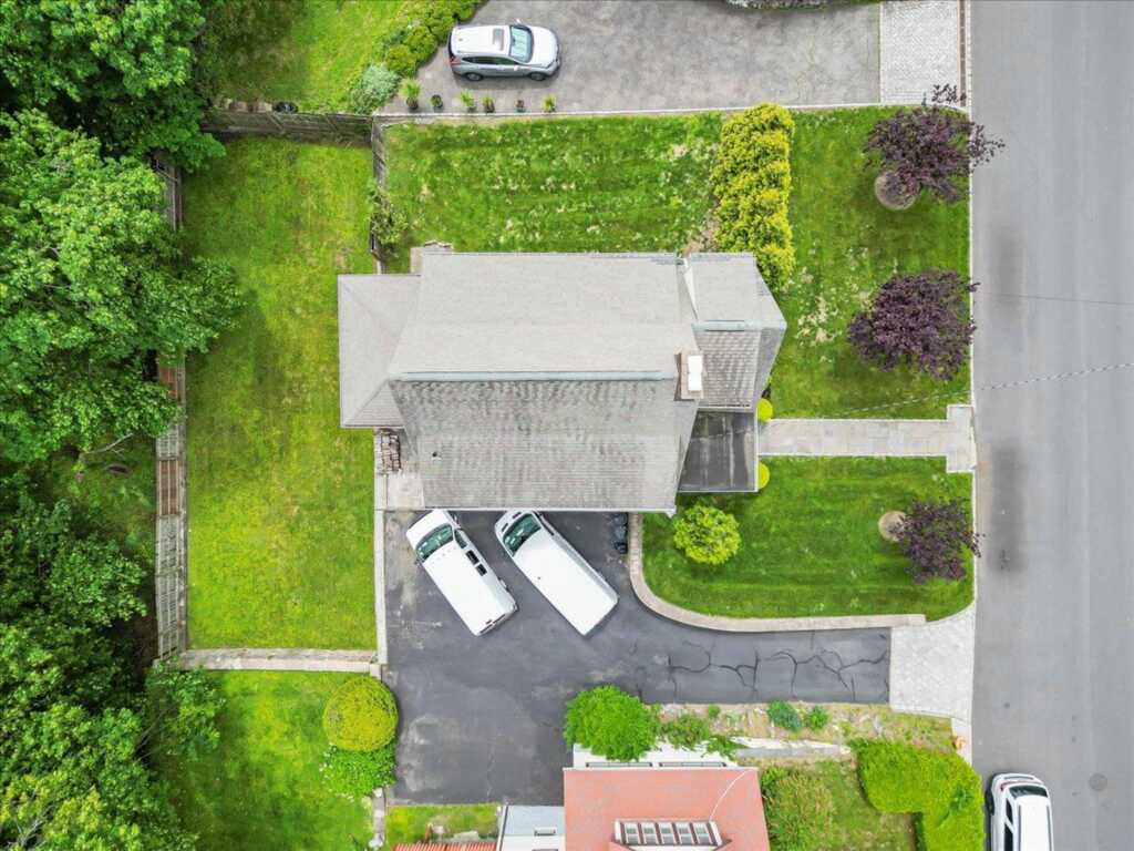 21 Chester Place, New Rochelle, NY 10801 - Photo 30 of 43