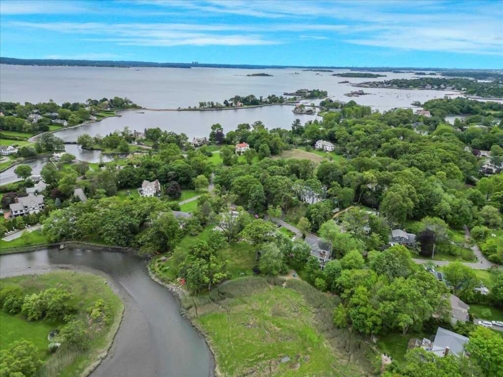 21 Chester Place, New Rochelle, NY 10801 - Photo 43 of 43