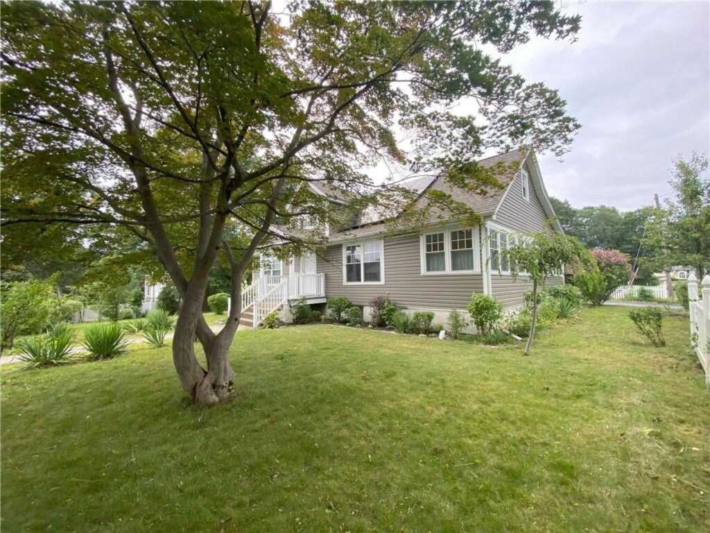 46 Central Drive, Nanuet, NY 10954 - Photo 8 of 15