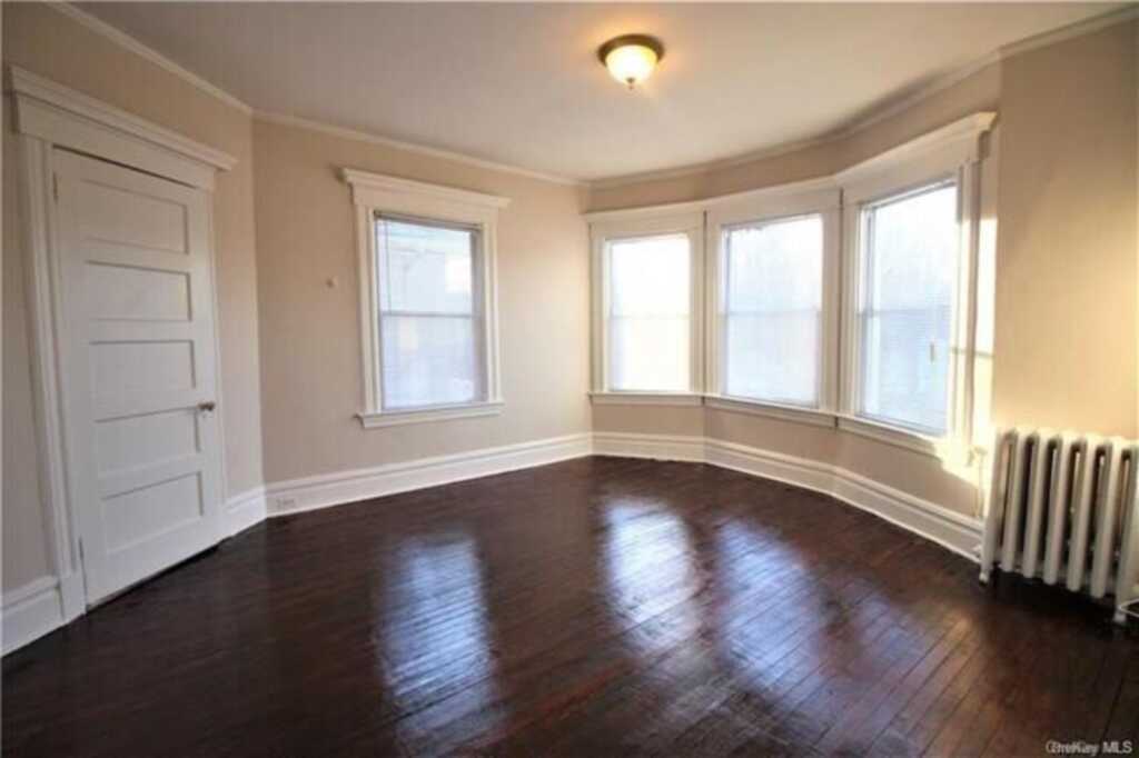 104 Sickles Ave, New Rochelle, NY 10801 - Photo 2 of 5