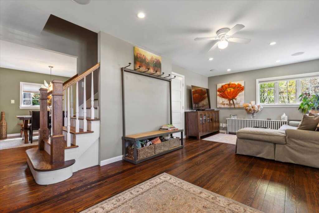 27 Smith Avenue, White Plains, NY 10605 - Photo 4 of 25