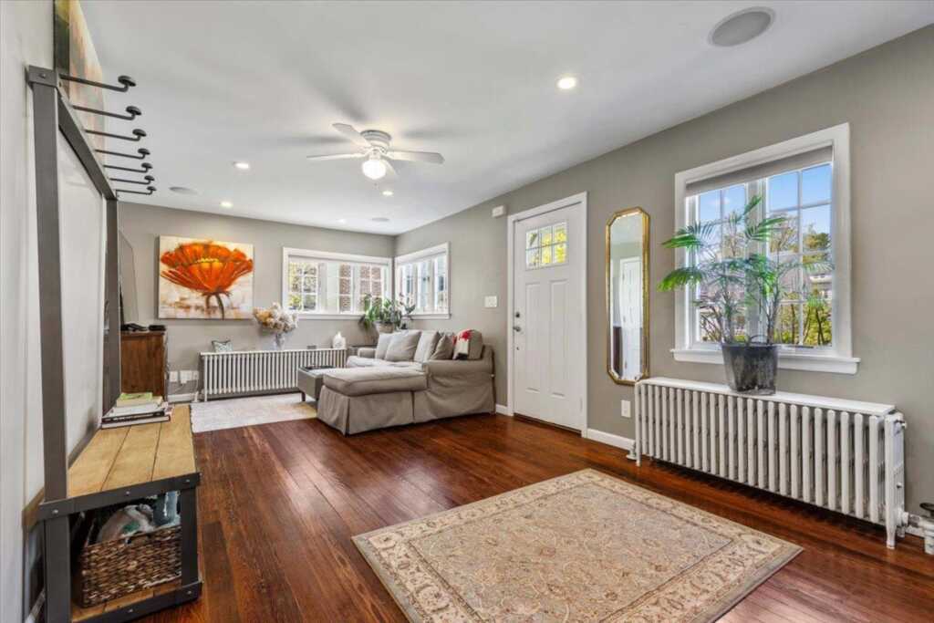 27 Smith Avenue, White Plains, NY 10605 - Photo 5 of 25