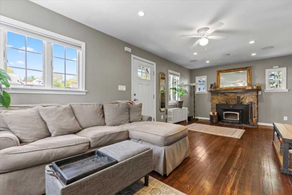 27 Smith Avenue, White Plains, NY 10605 - Photo 6 of 25