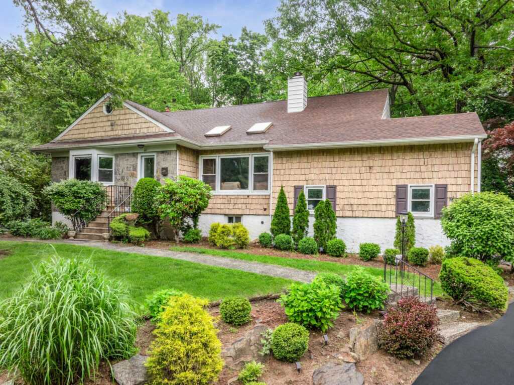 45 Rugby Road, New Rochelle, NY 10804
