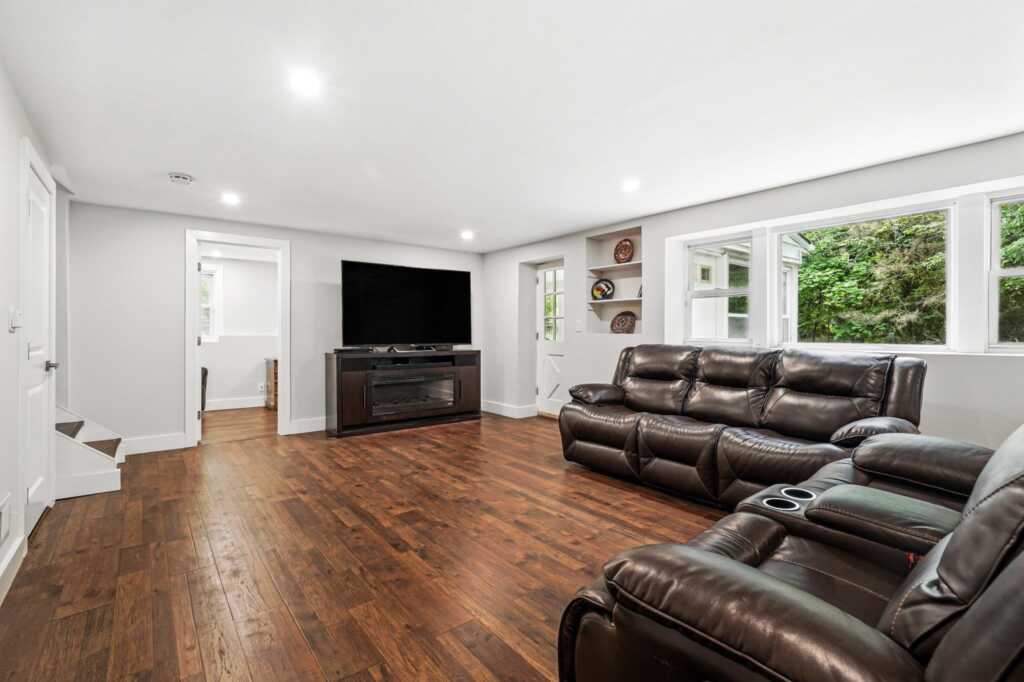 45 Rugby Road, New Rochelle, NY 10804 - Photo 22 of 50