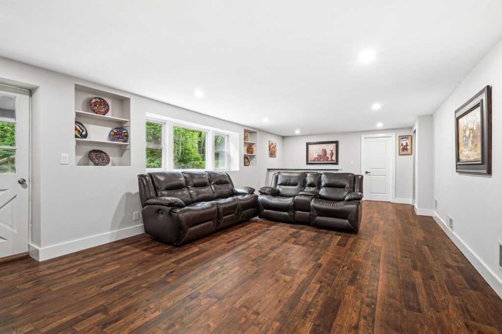 45 Rugby Road, New Rochelle, NY 10804 - Photo 23 of 50
