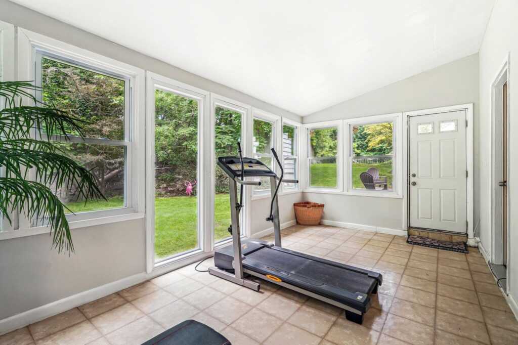 45 Rugby Road, New Rochelle, NY 10804 - Photo 25 of 50
