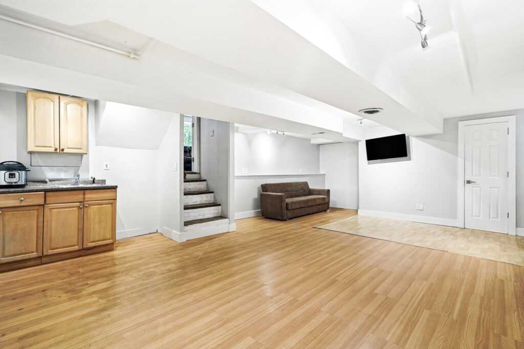 45 Rugby Road, New Rochelle, NY 10804 - Photo 30 of 50