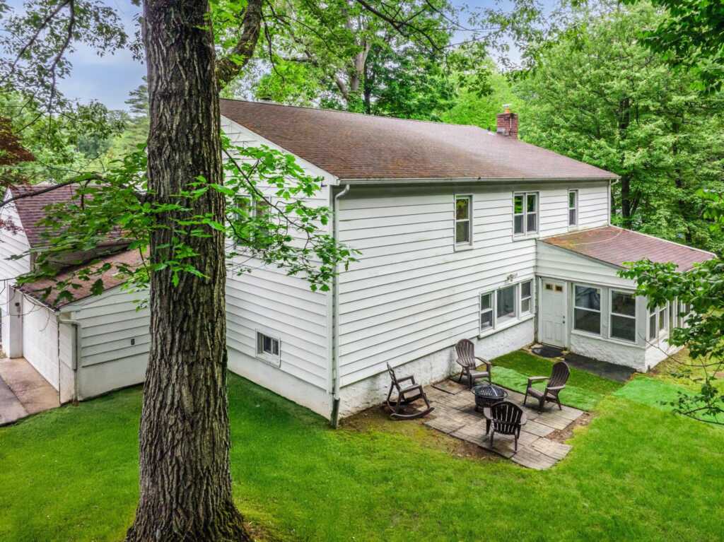 45 Rugby Road, New Rochelle, NY 10804 - Photo 36 of 50