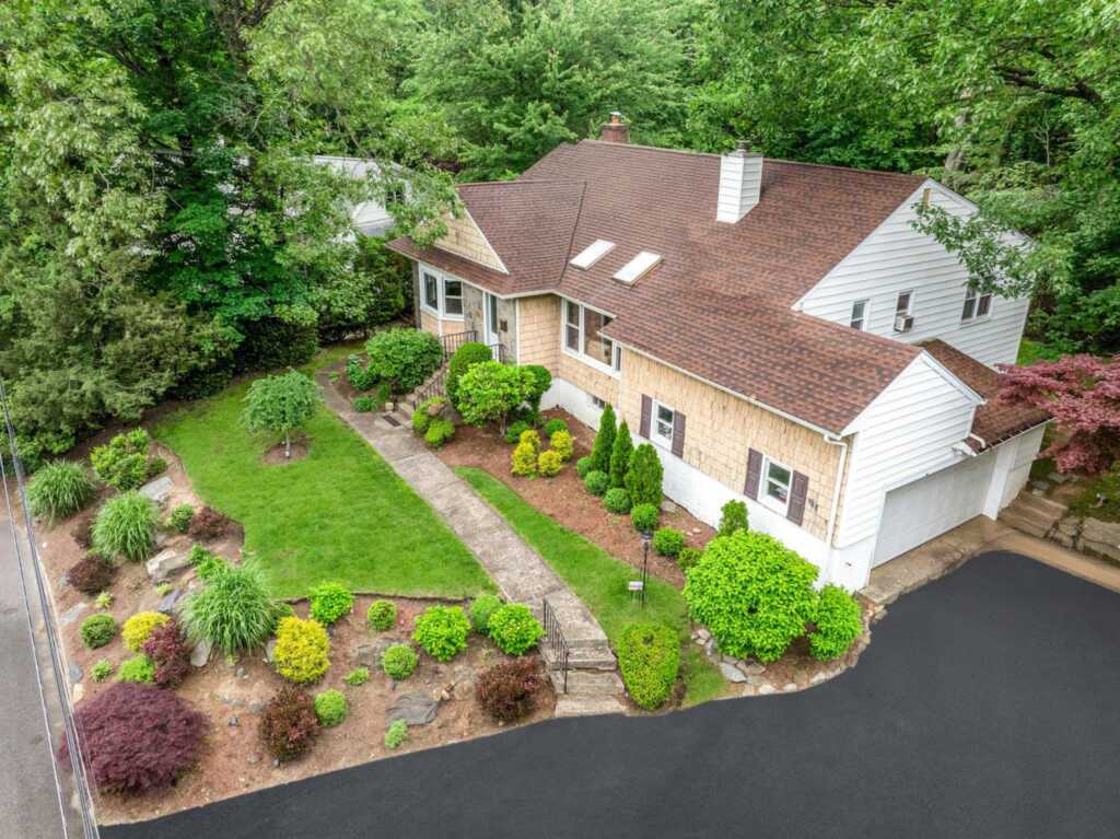 45 Rugby Road, New Rochelle, NY 10804 - Photo 38 of 50