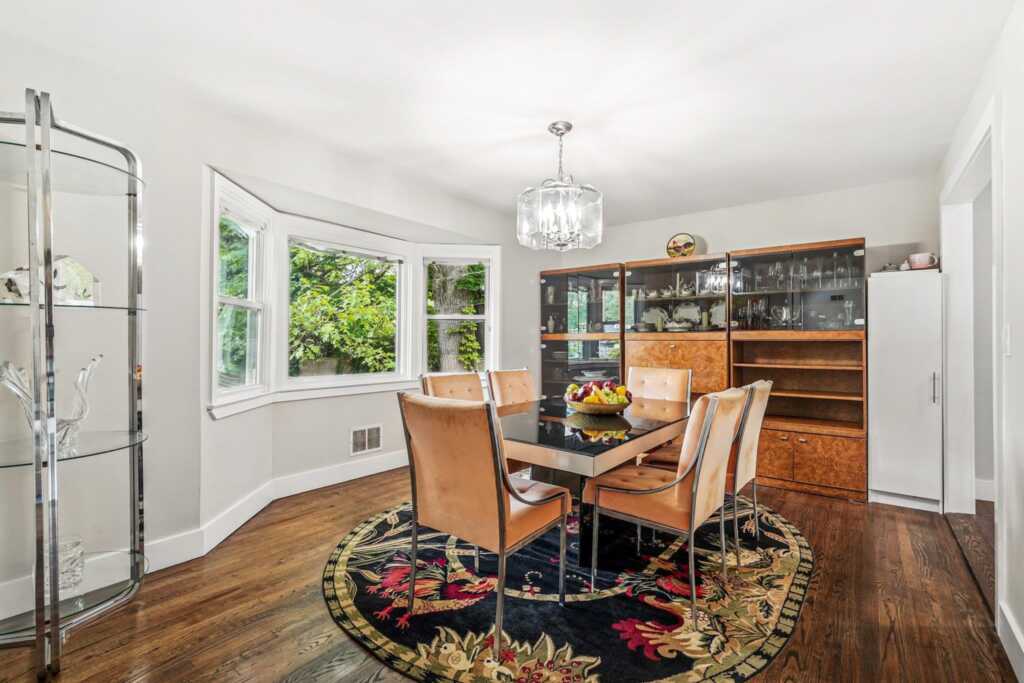 45 Rugby Road, New Rochelle, NY 10804 - Photo 9 of 50