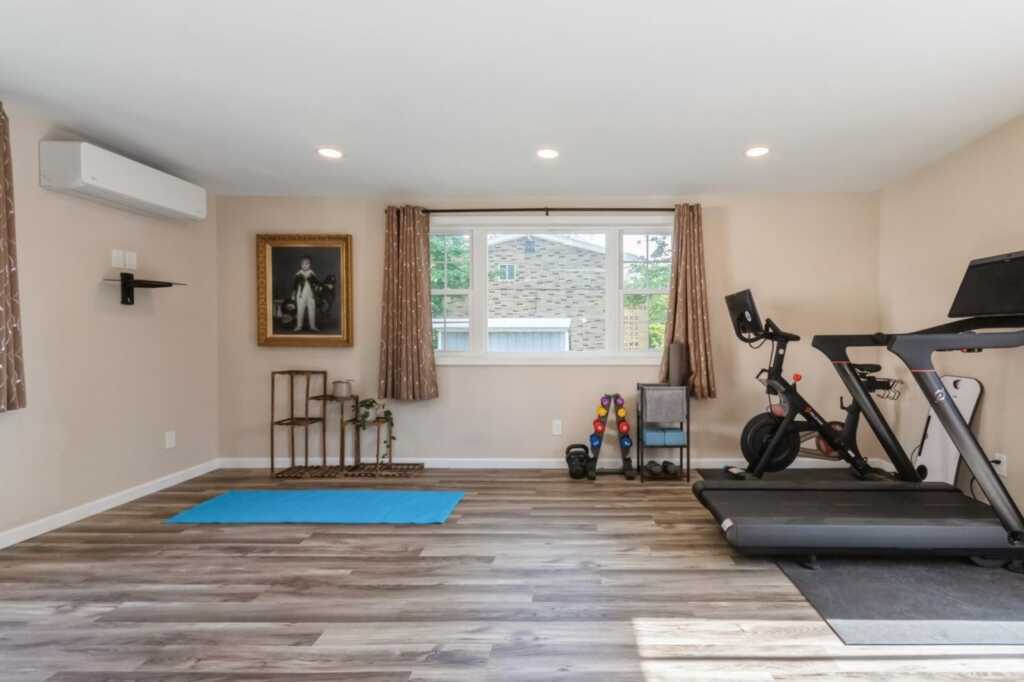 18 Lake Shore Drive, Nanuet, NY 10954 - Photo 10 of 34