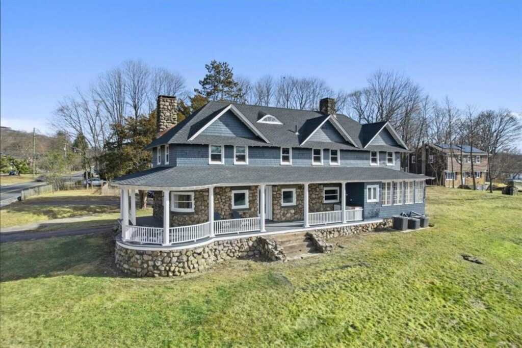 1 Memorial Drive, Suffern, NY 10901 - Photo 2 of 37
