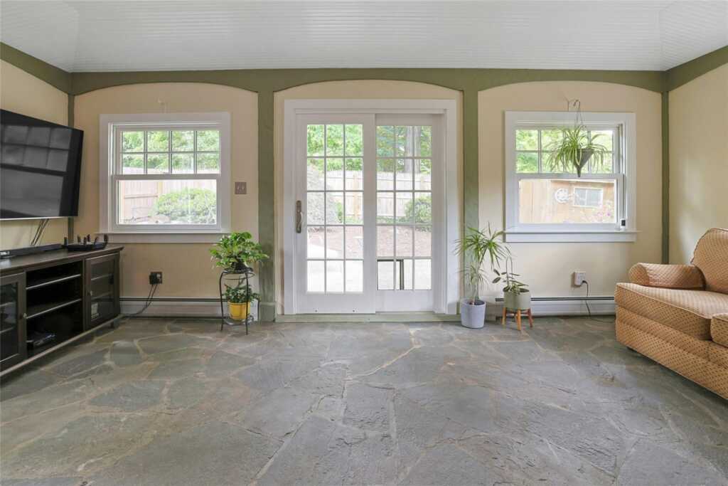 200 New Hempstead Road, New City, NY 10956 - Photo 16 of 41