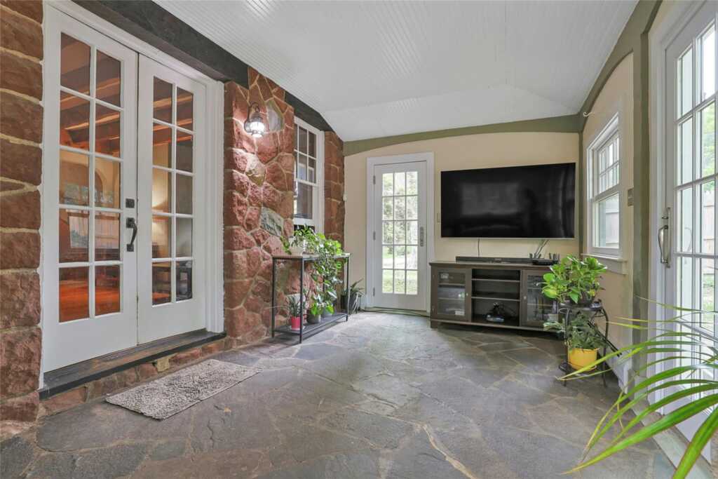 200 New Hempstead Road, New City, NY 10956 - Photo 19 of 41