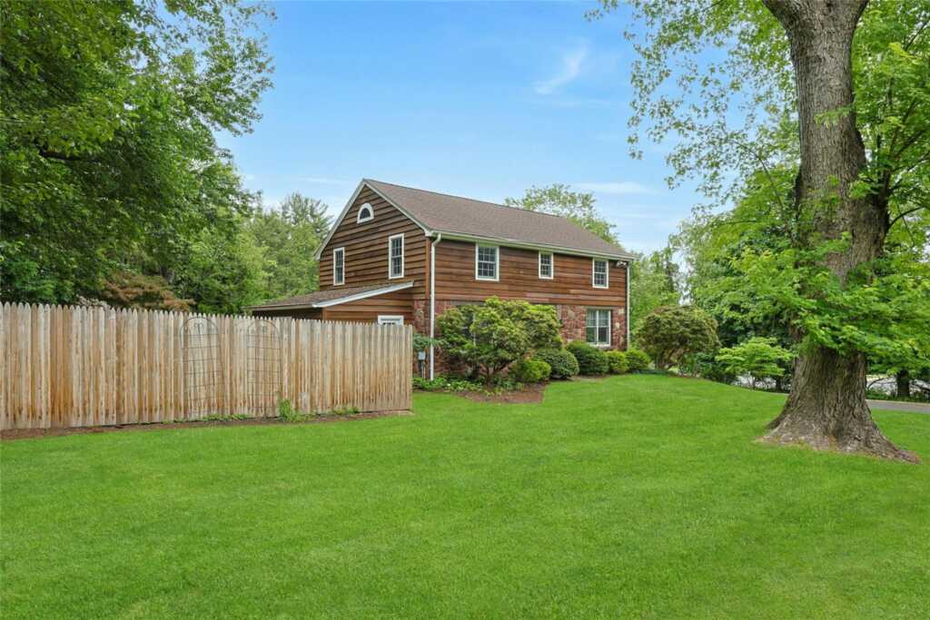 200 New Hempstead Road, New City, NY 10956 - Photo 35 of 41
