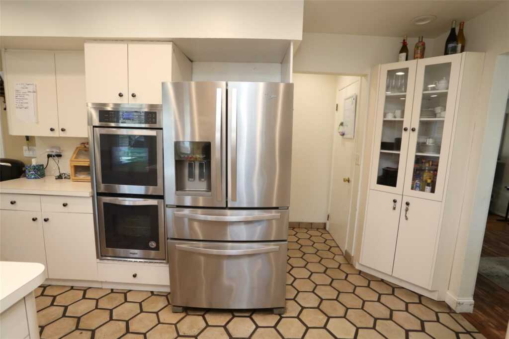 6 Penn Court, New City, NY 10956 - Photo 14 of 48