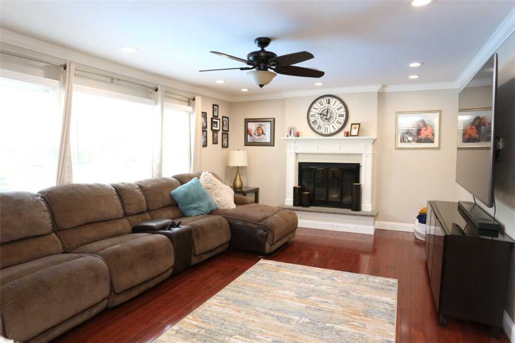 6 Penn Court, New City, NY 10956 - Photo 16 of 48