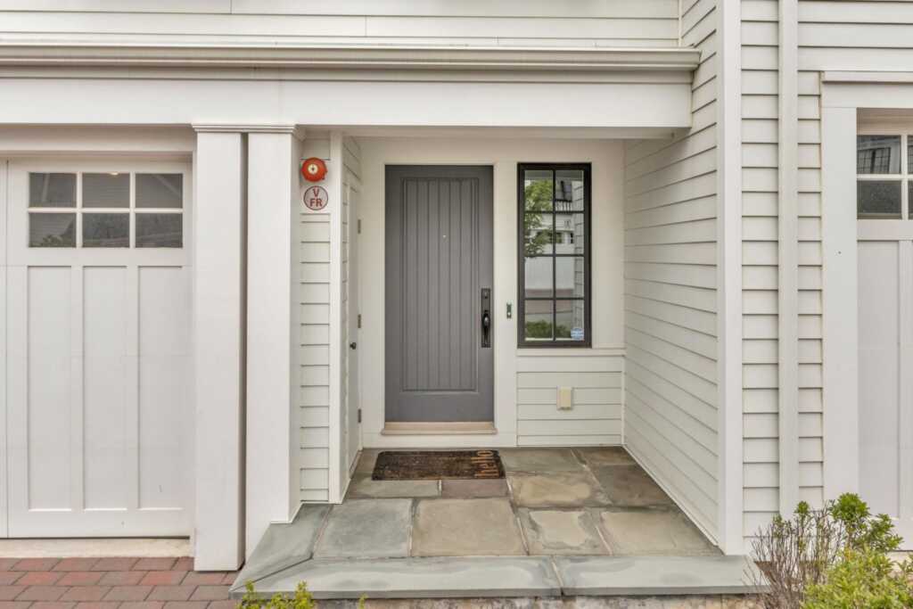 5 Primrose Lane, Rye, NY 10573 - Photo 2 of 50