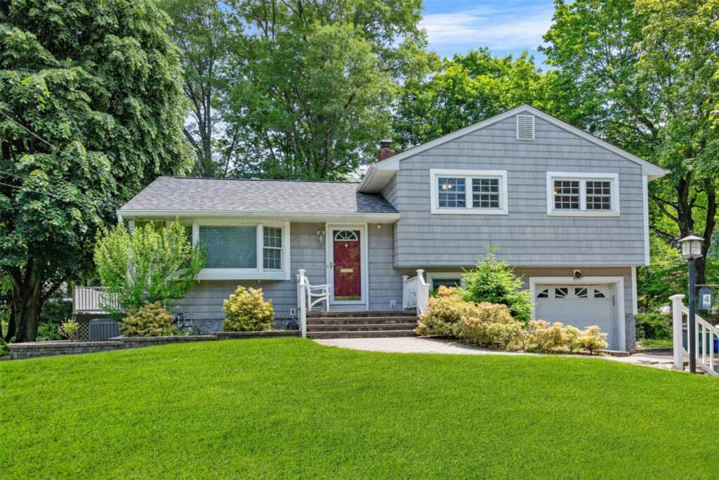 4 Marcia Lane, New City, NY 10956 - Photo 2 of 27