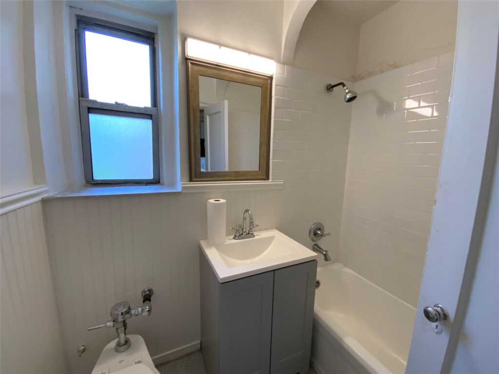 1 Broadway, Unit #4M, White Plains, NY 10601 - Photo 8 of 8
